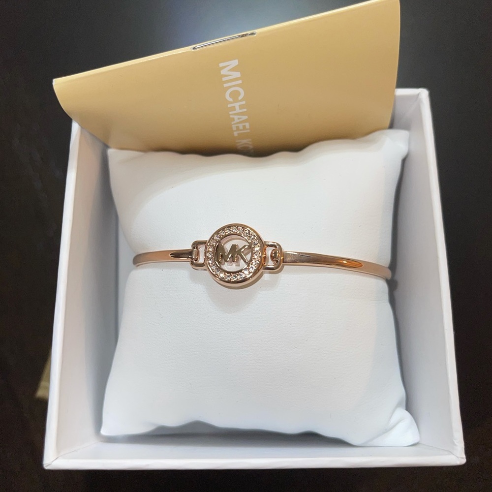 NWOT Michael Kors bracelet